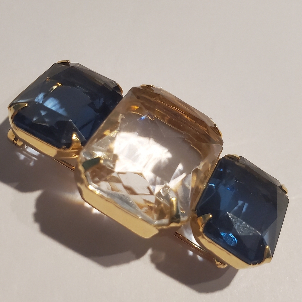 Vtg Avon Blue & Clear Glass Rhinestones Crystals Brooch Pin EUC 80s